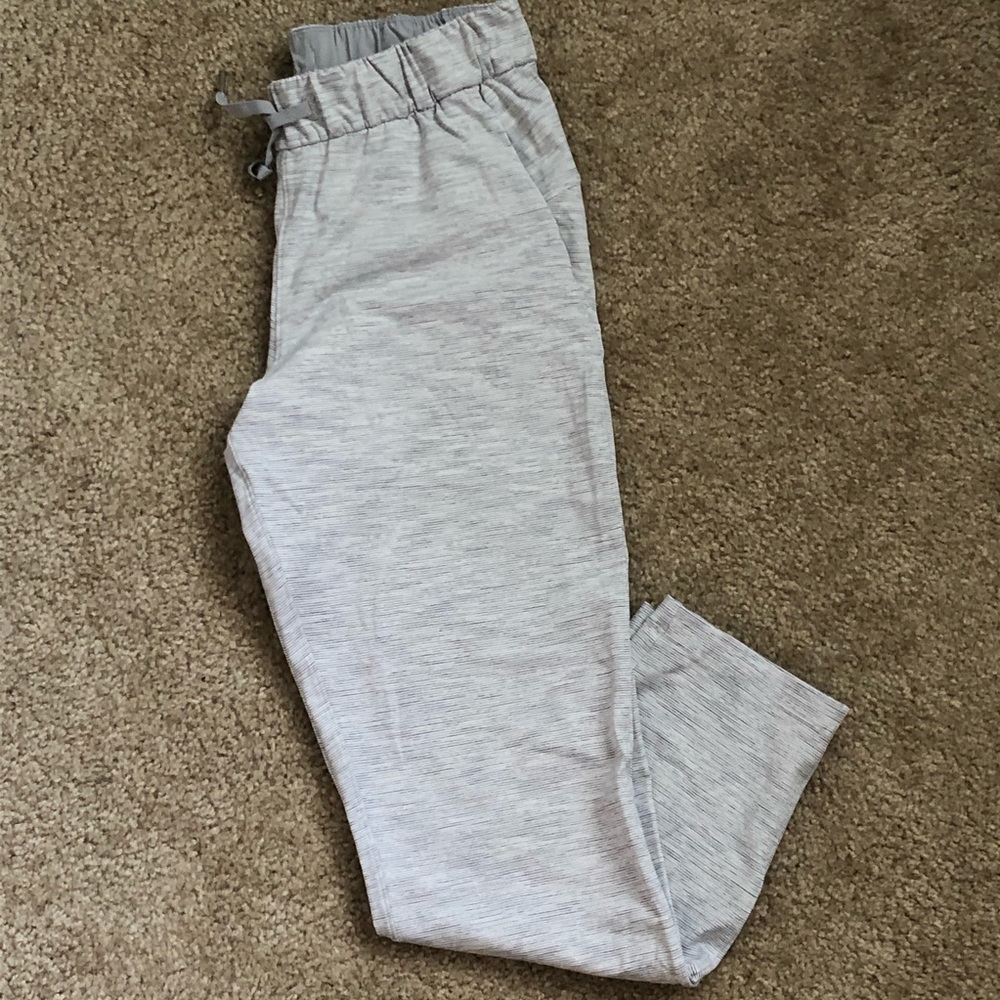 Lululemon Keep Moving 7/8 Pant